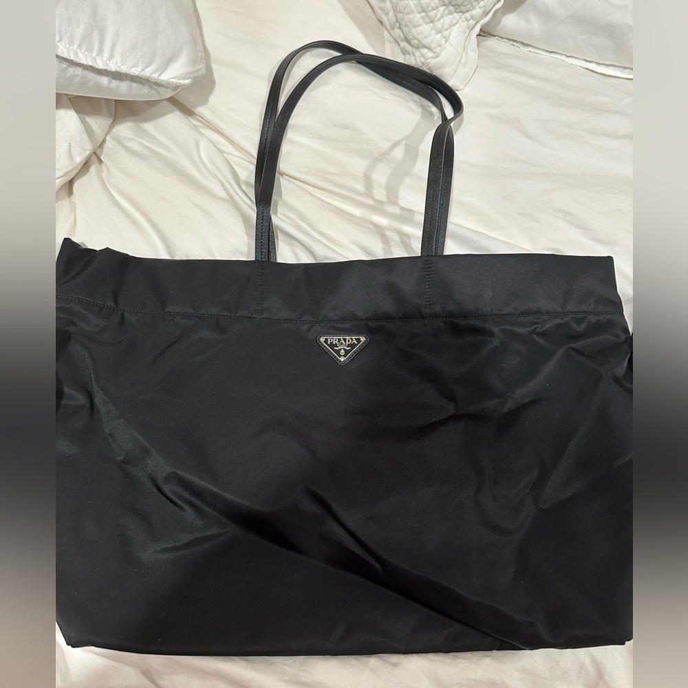 **WORN ONCE** PRADA RE-NYLON Saffiano Leather TOTEBAG, BLACK 18in wide 13in tall